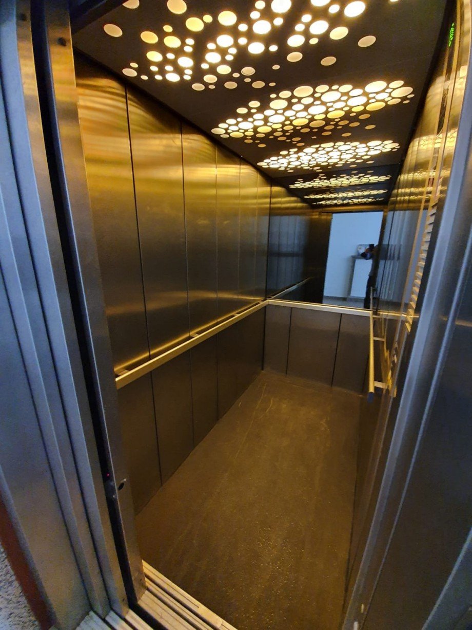 Personenaufzug B�rofl�che Hamburg