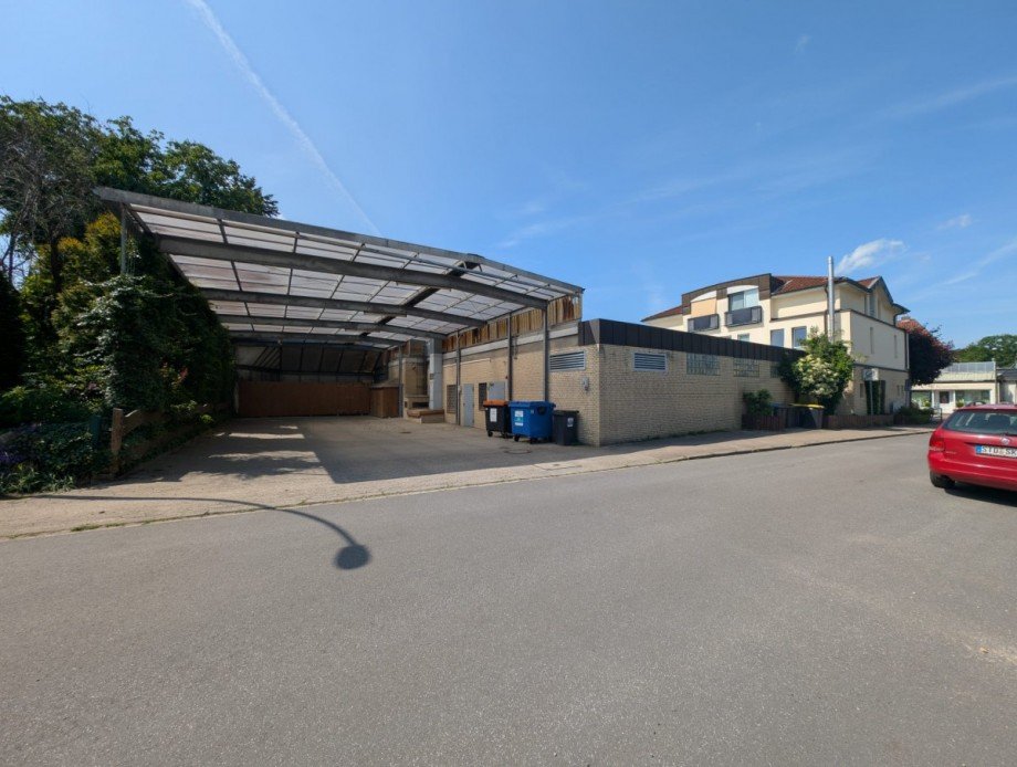 R�ckansicht Einzelhandel Aum�hle