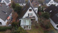 Bild (91d8b04891a1932953eee4ae16828e52): Einfamilienhaus mit Anliegerwohnung und Wintergarten in familienfreundlicher Lage von Harburg-Ei�endorf