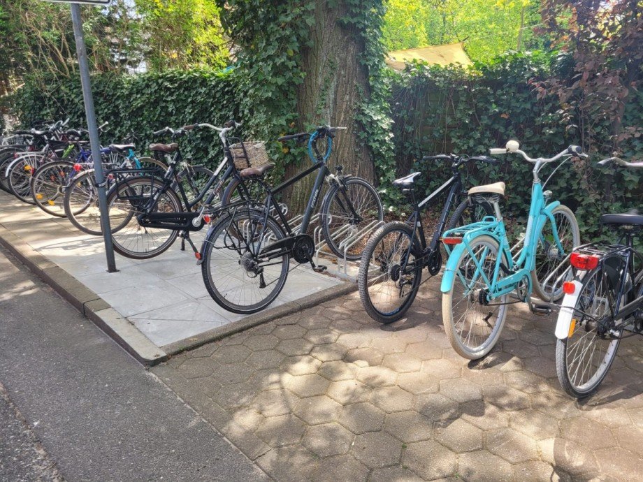 Abstellm�glichkeiten Fahrr�der B�rofl�che Hamburg