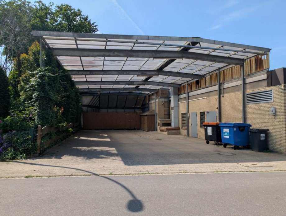 �berdachte Freifl�che Einzelhandel Aum�hle