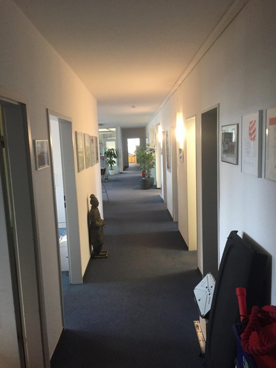 Flurbereich (Beispielfoto) B�rofl�che Hamburg